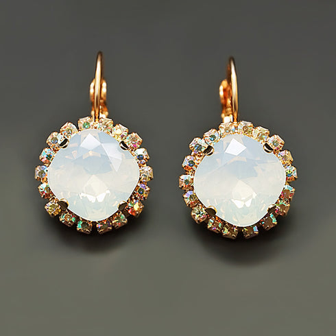 Auskari "Apžilbinošs Mirdzums III (White Opal)" ar Swarovski™ kristāliem